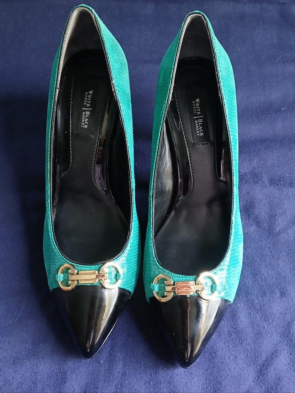 White House Black Market Teal Pointed Toe Flats with Gold Accent Size 8